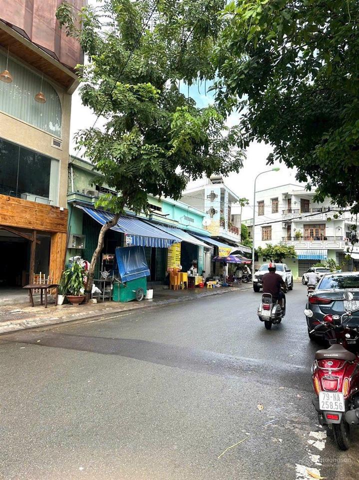 Bán nhà 4 tầng mặt tiền đường âu cơ, nha trang có diện tích 123m2 với ngang 9m