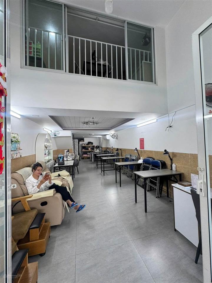 Bán shophouse mặt sông quán trường ct3 vcn phước hải diện tích 92,6m2 giá rẻ 4,7 tỷ
