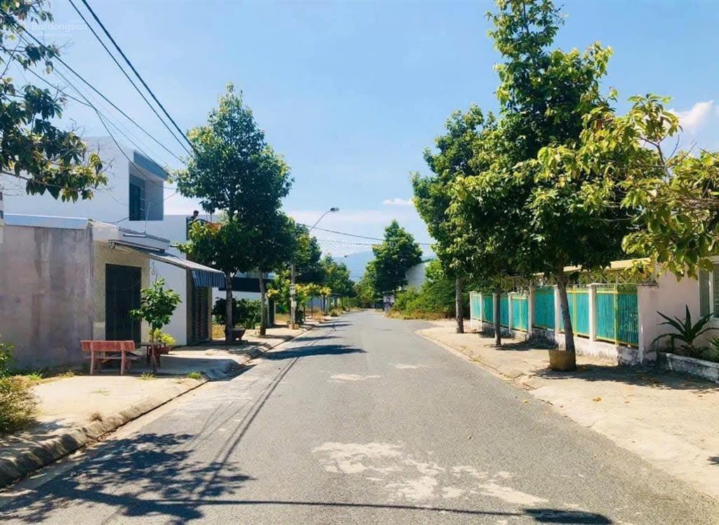 Lô đất tđc đất lành, diện tích 74m đường 13m với giá hời 3,1 tỷ