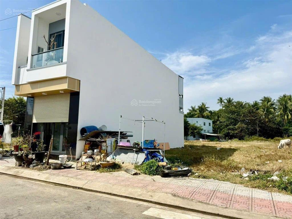 Lô đất tđc ngọc hiệp có diện tích 62m2, ngang 4m, giá hợp lý 3 tỷ 850tr