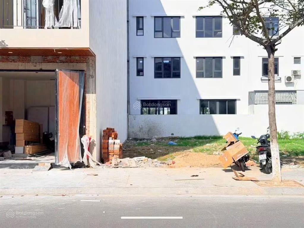 Cần bán gấp lô đất đường a1 võ văn kiệt, kđt vcn phước long 2 với giá ưu đãi