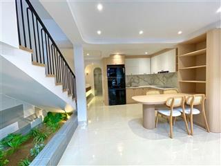 Cần chuyển nhượng nhà 3 tầng gần lê hồng phong và mã vòng trung tâm nha trang