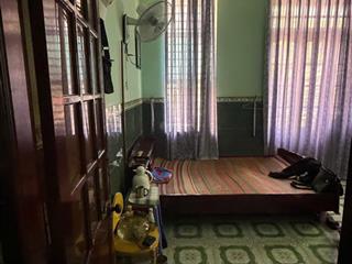 Giá chỉ 10 tỷ nhà 4 tầng mặt đường bùi thị xuân đắc địa trung tâm nha trang
