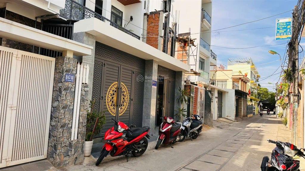 Cần bán nhà 2 tầng gần siêu thị lotte mart hẻm 23/10. giá tốt