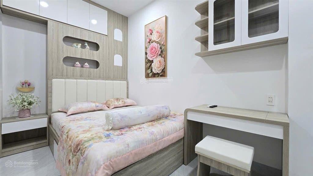 Siêu phẩm căn nhà phố 4 tầng hiện đại mặt đường hương sơn, kế bên vân đồn và biển nha trang