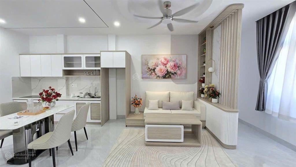 Siêu phẩm căn nhà phố 4 tầng hiện đại mặt đường hương sơn, kế bên vân đồn và biển nha trang