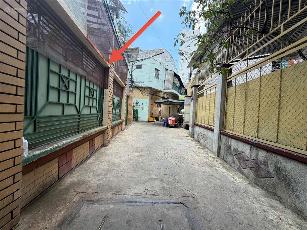 Cần bán căn biệt thự sân vườn tại hẻm trần quý cáp, trung tâm nha trang