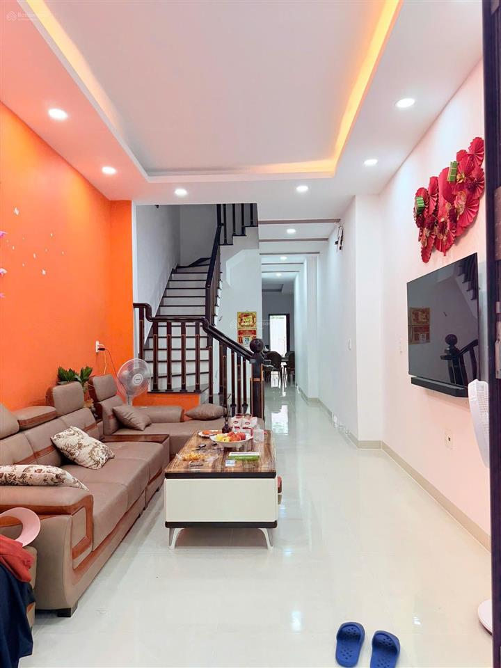 Giảm sâu bán nhà mới xây 4 tầng tại mặt tiền đường đặng huy trứ, gần biển nha trang