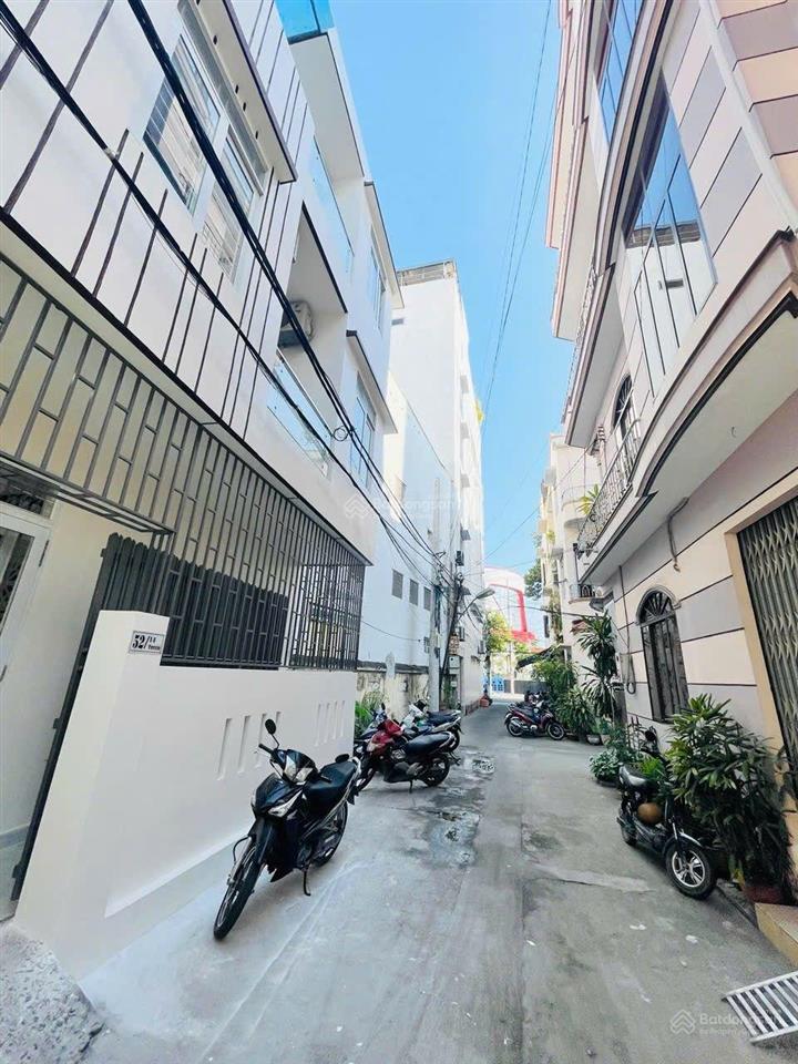 Cần bán nhà 3 tầng hẻm ô tô gần đường yersin, vị trí đẹp trung tâm nha trang.