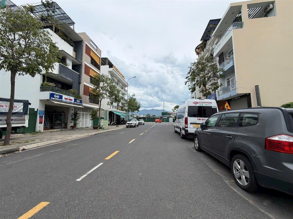 7,45 tỷ giá tốt lô đất mặt đường thích quảng đức, hà quang 2, nha trang