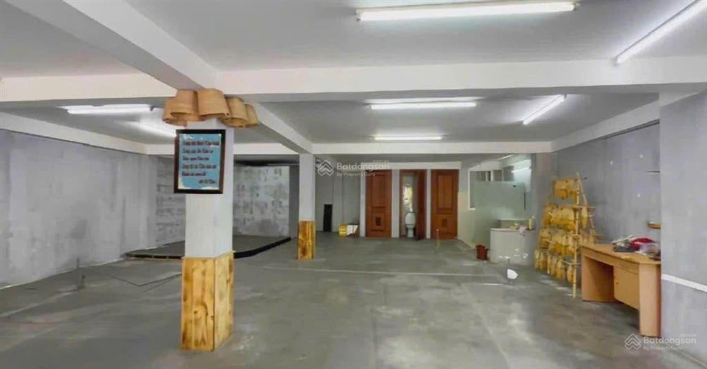 Cần bán nhà mặt tiền âu cơ, vị trí đẹp trung tâm nha trang (chiều ngang 9m)