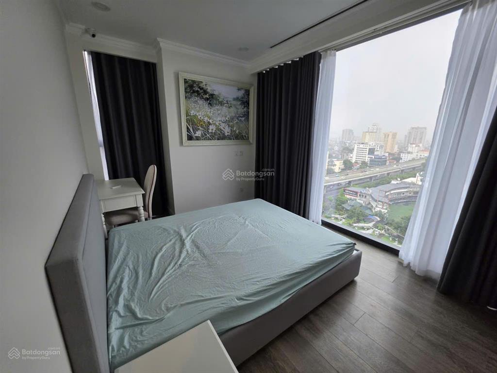 Cho thuê gấp căn hộ 3pn, 2wc, 102m2 hướng đông nam view bảo tàng tòa the artemis, vào ở ngay