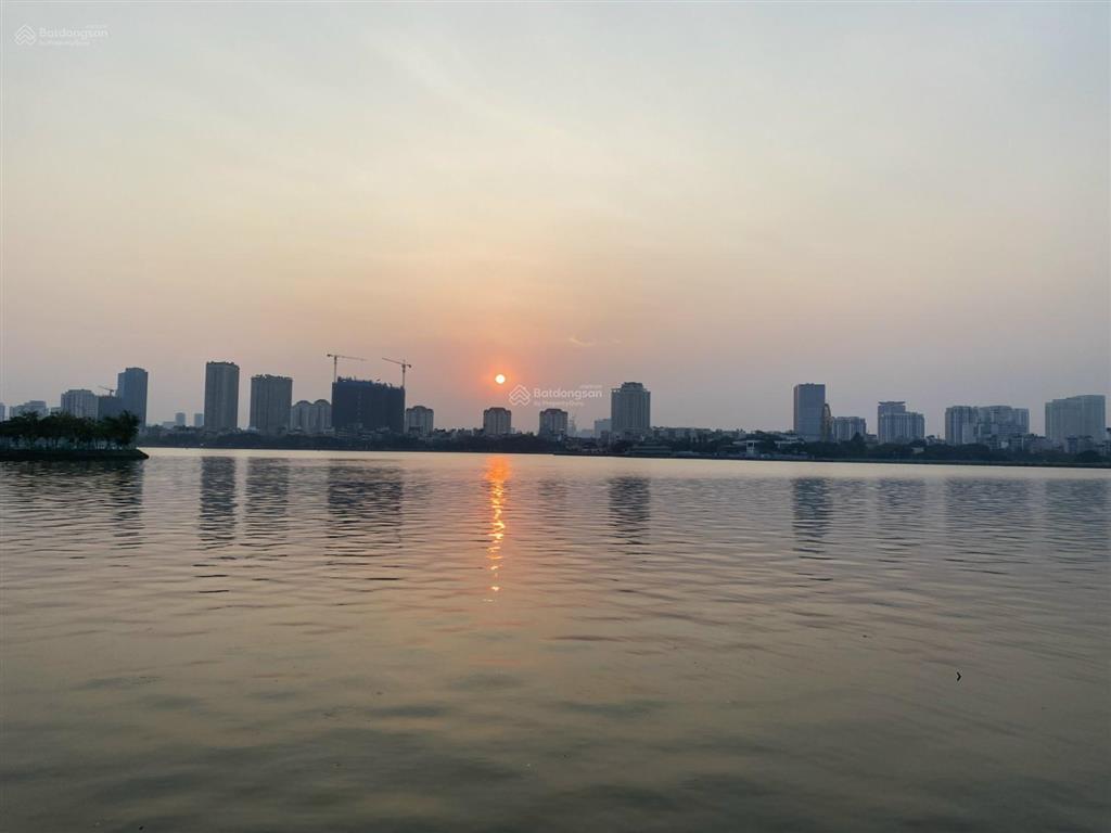 Em bán apartment sát hồ  170m2  9 tầng full  gara ô tô rộng  view trọn hồ tây giá tl