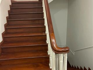 Căn bt ba thoáng, dt khủng 295m2  mt 11m, đường oto tránh, giá 85 tỷ!