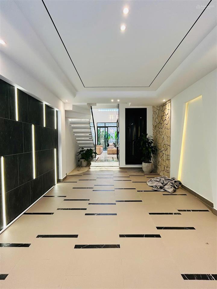 Siêu phẩm 4 lầu nhà phố thang máy 450kg đường mã lò  hương lộ 2 gần bệnh viện bình tân 4x16m