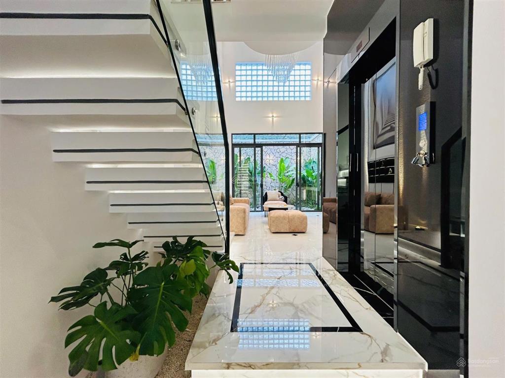 Siêu phẩm 4 lầu nhà phố thang máy 450kg đường mã lò  hương lộ 2 gần bệnh viện bình tân 4x16m