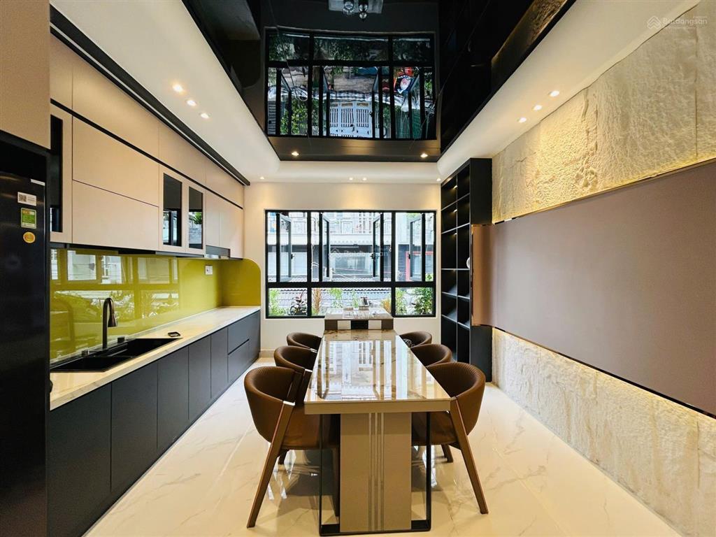 Siêu phẩm 4 lầu nhà phố thang máy 450kg đường mã lò  hương lộ 2 gần bệnh viện bình tân 4x16m