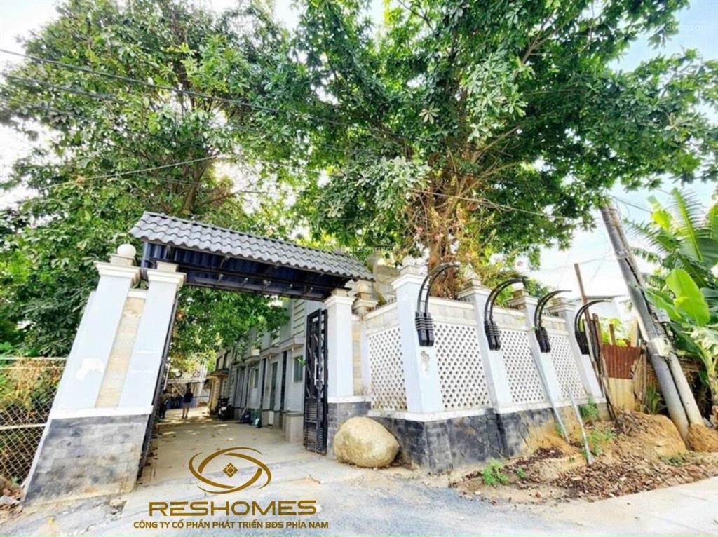  cho thuê siêu biệt thự 4 tầng dt  1.300m2 vị trí  bờ kè mặt tiền sông đồng nai