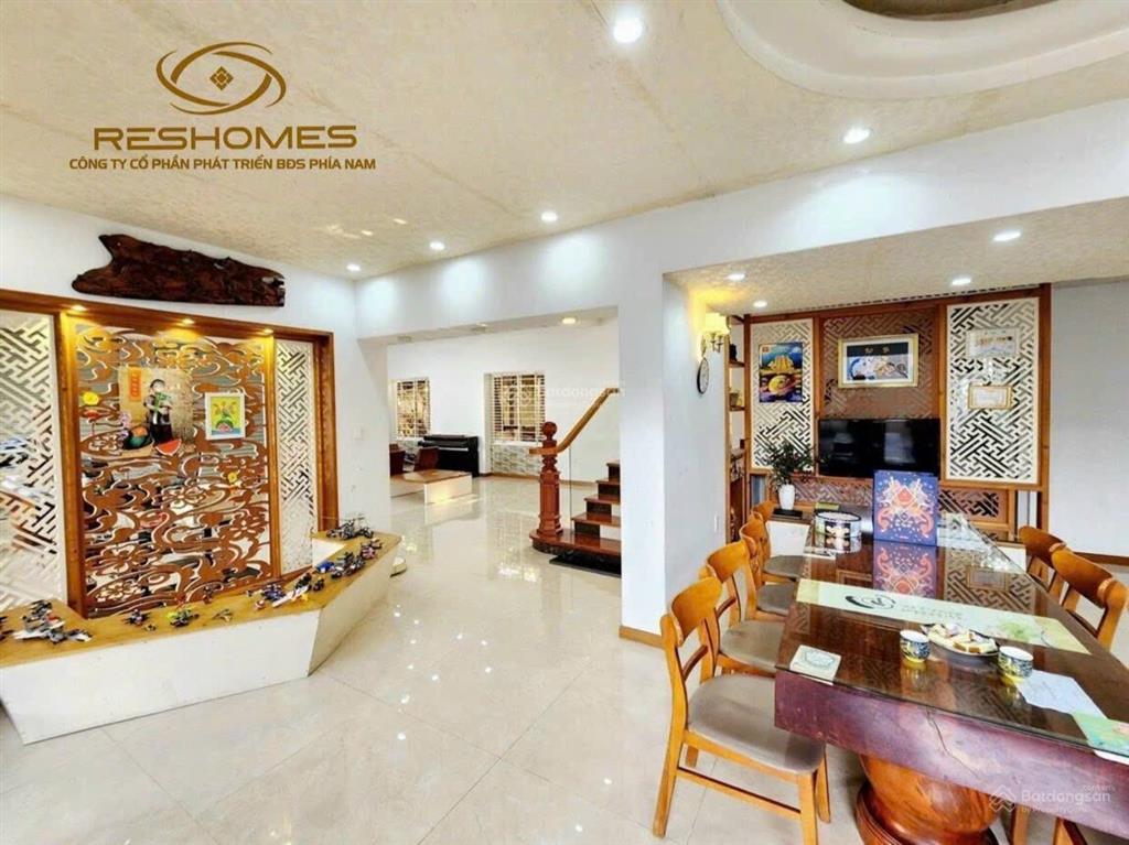  cho thuê siêu biệt thự 4 tầng dt  1.300m2 vị trí  bờ kè mặt tiền sông đồng nai