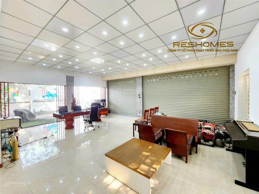  cho thuê siêu biệt thự 4 tầng dt  1.300m2 vị trí  bờ kè mặt tiền sông đồng nai