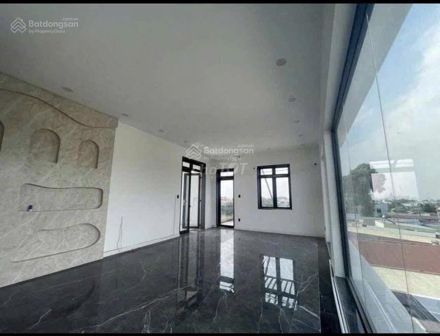 Cho thuê biệt thự sân vườn đẳng cấp tại phường trảng dài  tp đồng nai . dt hơn 1000m2