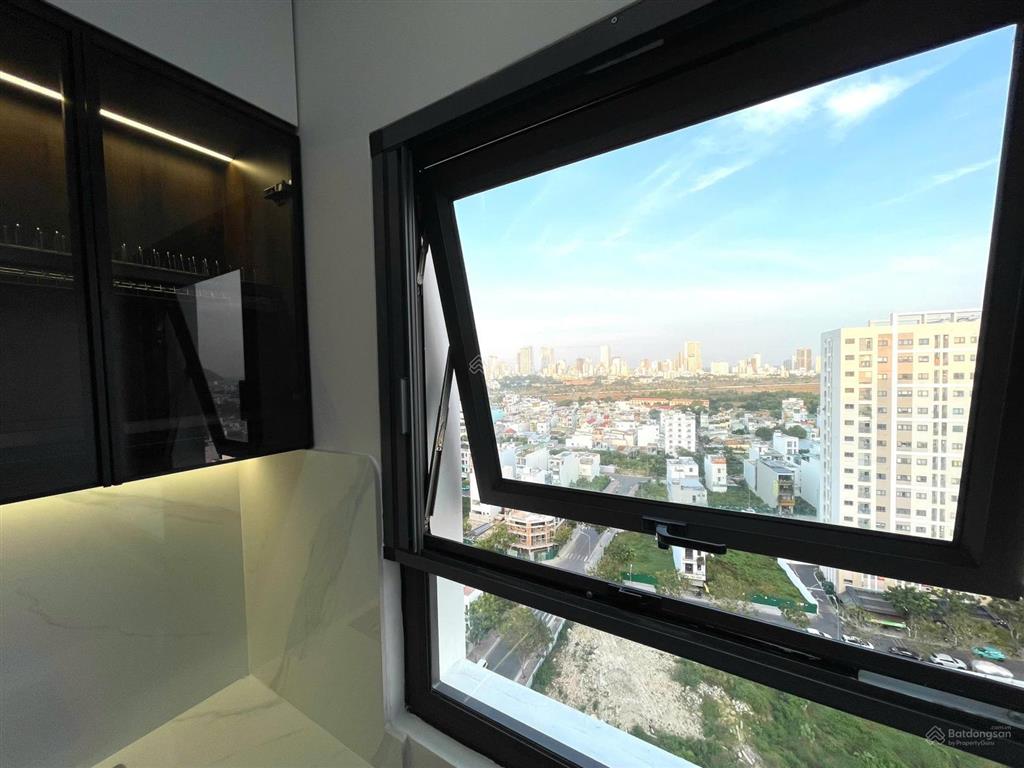Cần bán căn góc thương mại chung cư ssh08 view biển!