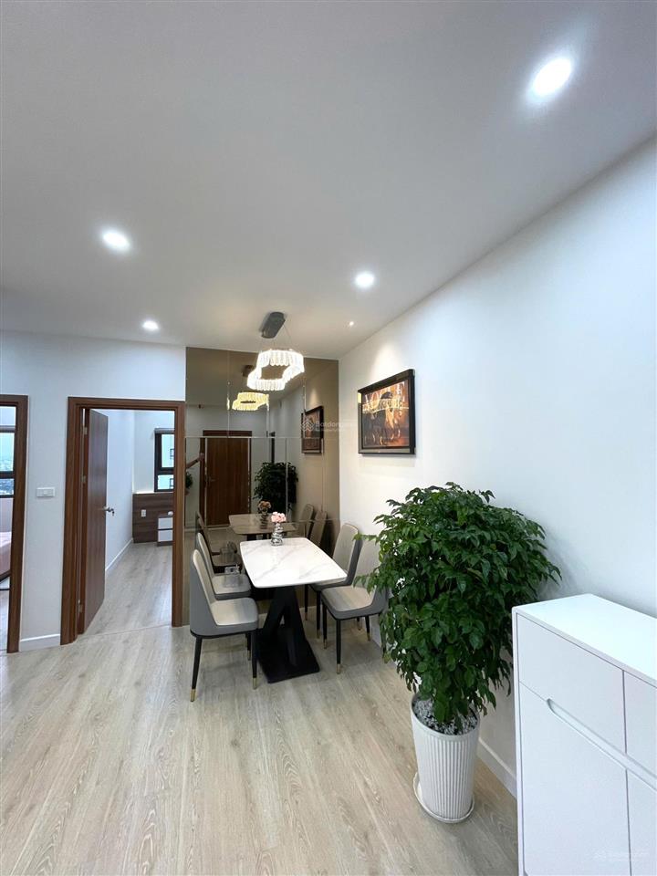 Cần bán căn góc thương mại chung cư ssh08 view biển!