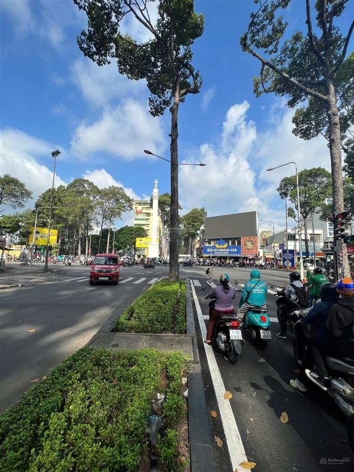 Bán nhà mt nguyễn chí thanh, p.9, q.5. dt  3,95x15m. nhà 4 lầu  hđt 60 triệu/tháng.