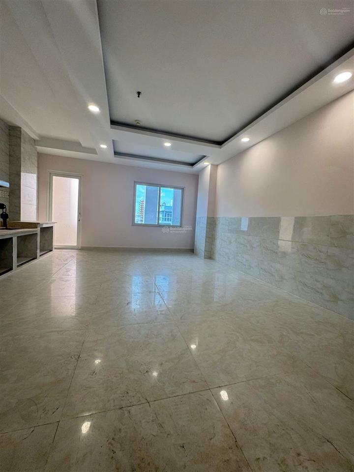 Bán nhà mặt tiền 237 lý thái tổ, p9, q10. dt 5,65m x 18m  hầm 7 tầng đơn giá rẻ 43 tỷ