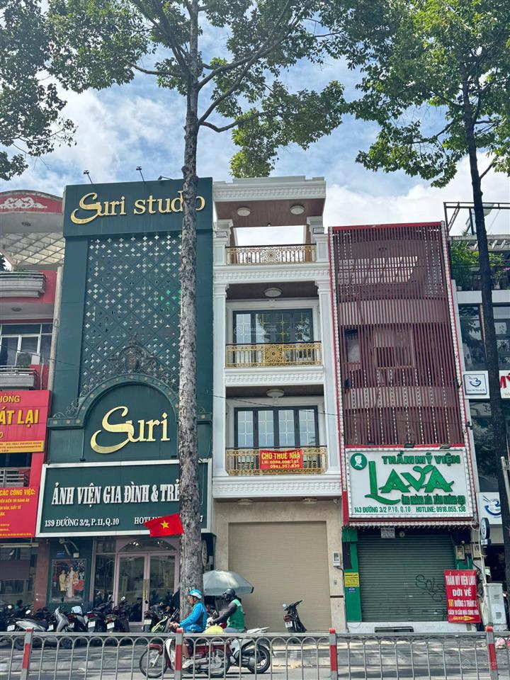 Cho thuê nhà mt đường 3 tháng 2, q10. (4x30m) trệt 3 lầu st tm nhà mới 100%