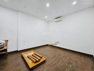 Cho thuê nhà 3 tầng mt đường trưng nữ vương  ngang 6m