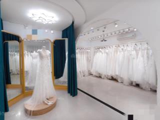 Cho thuê nhà 2 tầng mt đường nguyễn thị mnh khai bề ngang 6m nhà trống suốt