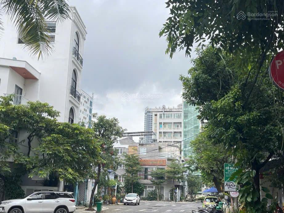 Cho thuê lô đất 775m2 đường nguyên xuân khoát, bề ngang 30m