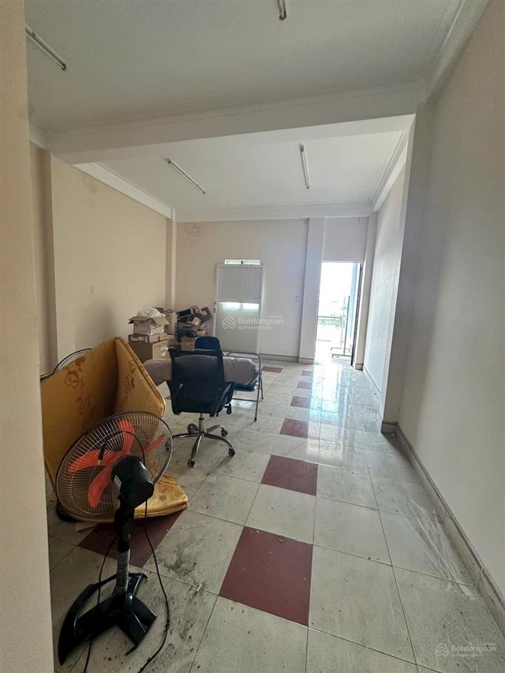 Cho thuê nhà 4 tầng mt đường xô viết nghệ tĩnh