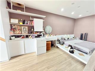 Cần bán căn hộ 2 phòng ngủ chung cư tsq