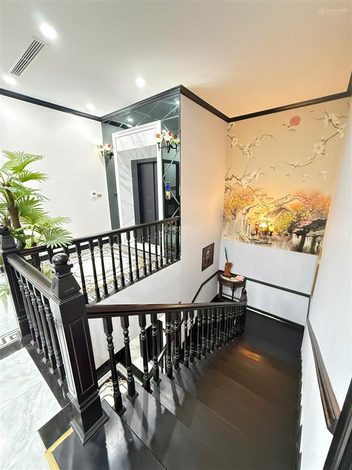 Chính chủ cần bán nhanh căn hộ penthouse tòa euroland tsq