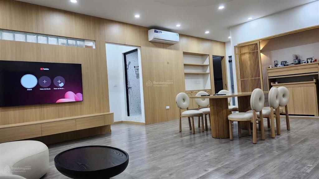 Cho thuê căn hộ 3 phòng ngủ mhd trung văn