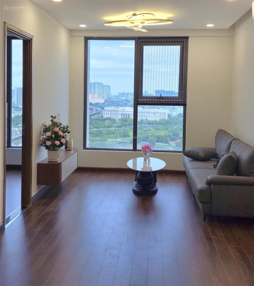 Cho thuê căn hộ 3 phòng ngủ tòa ct3 eco green