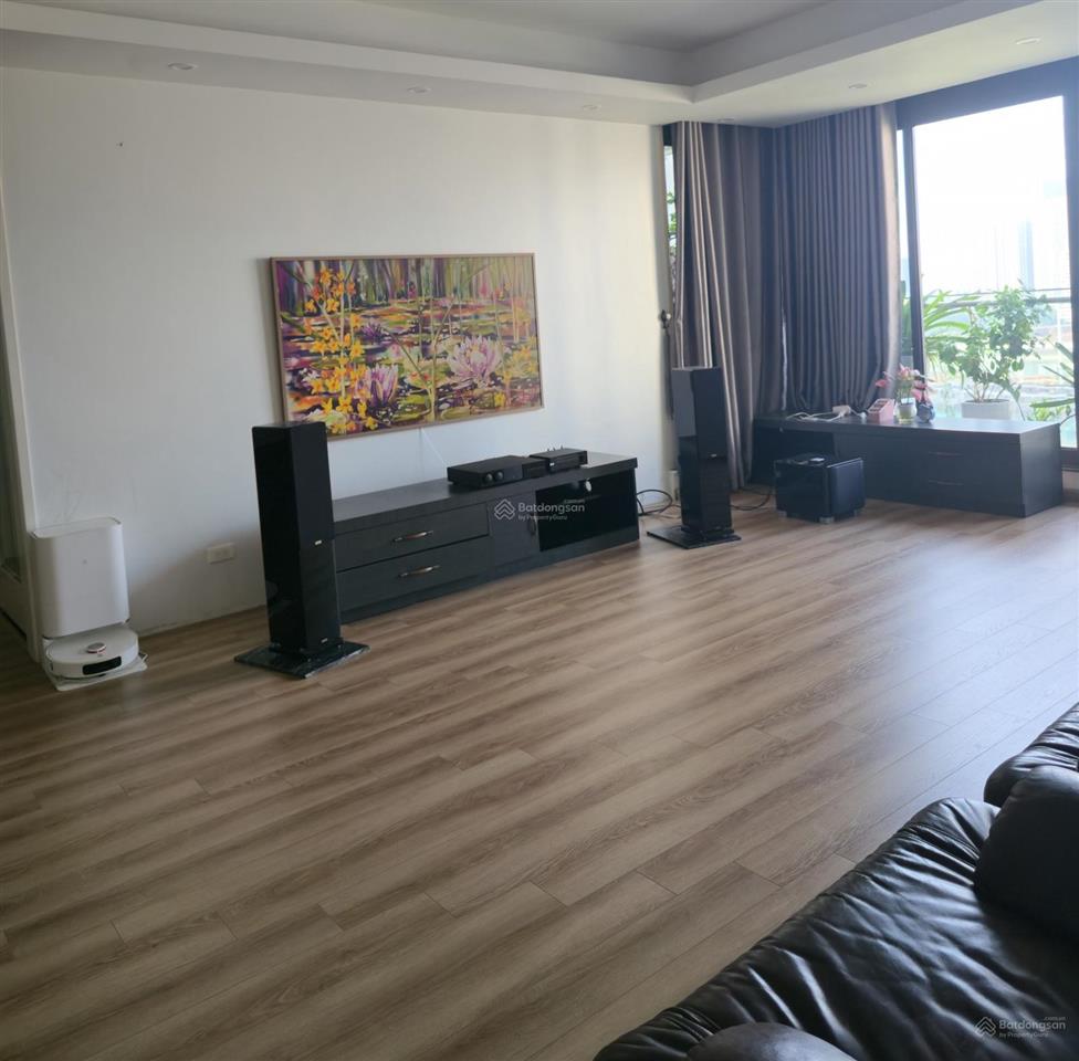 Cần bán căn hộ đẹp dự án, 4 phòng ngủ chung cư tsq