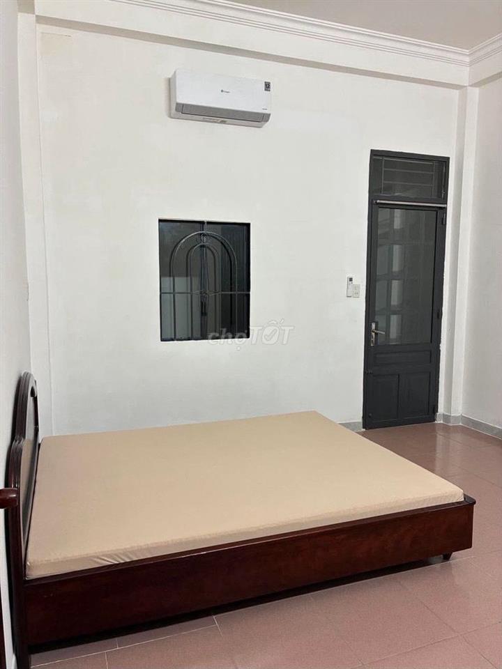 PHÒNG CHO THUÊ FULL NỘI THẤT GẦN E-TOWN CỘNG HÒA