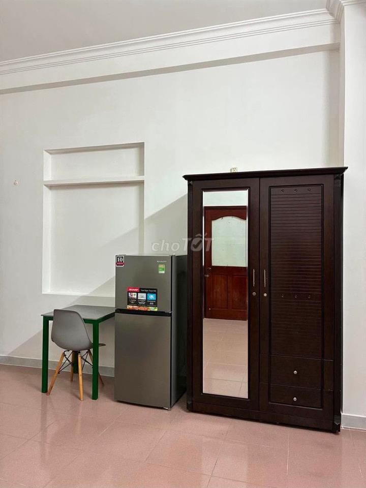 PHÒNG CHO THUÊ FULL NỘI THẤT GẦN E-TOWN CỘNG HÒA
