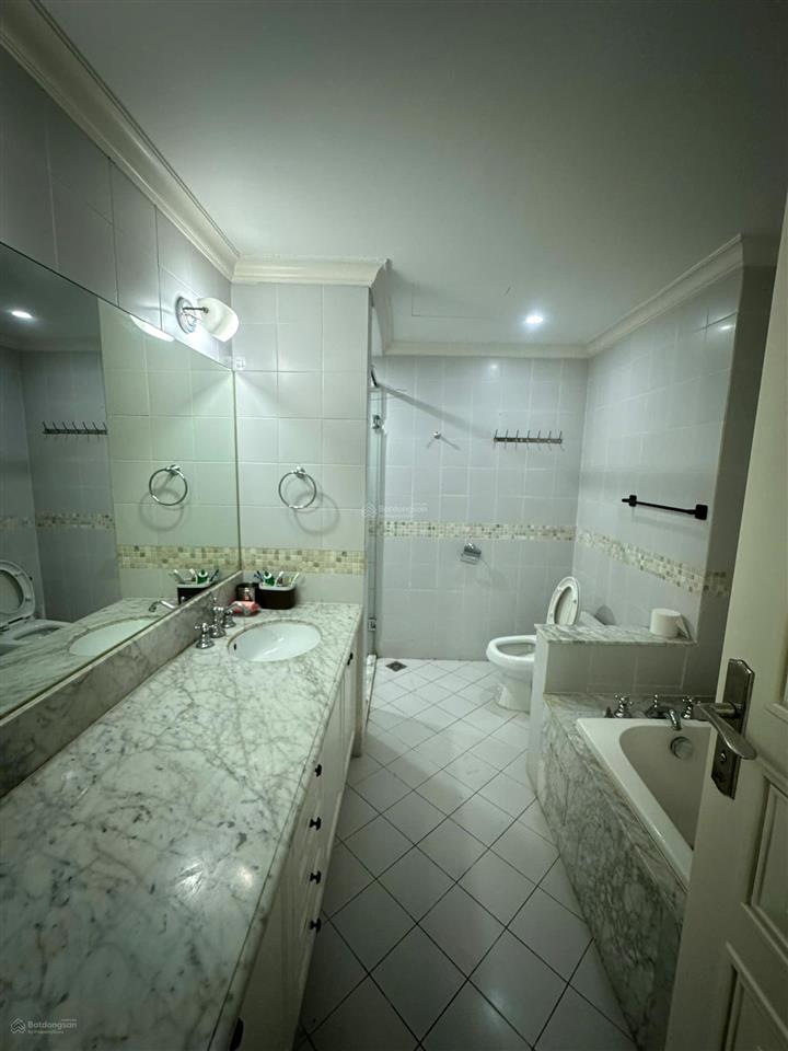 Ban quản lý cho thuê căn hộ cao cấp the manor mễ trì 4 ngủ 192m2