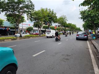 Bán nhà mặt tiền nguyễn thị định 5,5 x 18m, giá chỉ 22 tỷ