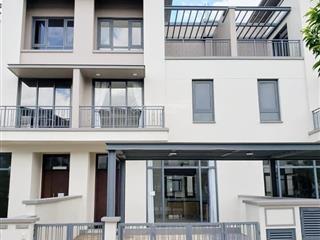 Bán căn nhà phố 1 trệt 2 lầu, cách sân bay long thành 15p, khu nhiều chuyên gia ở. 0947 188 ***