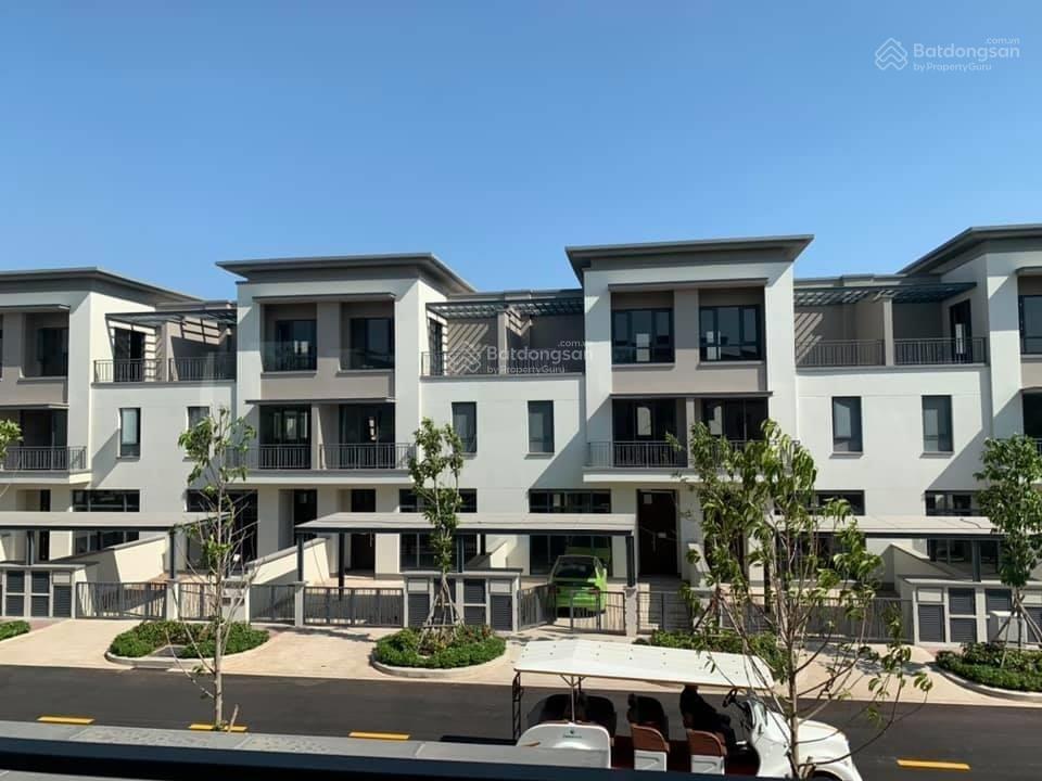 Bán căn nhà phố 1 trệt 2 lầu, cách sân bay long thành 15p, khu nhiều chuyên gia ở. 0947 188 ***