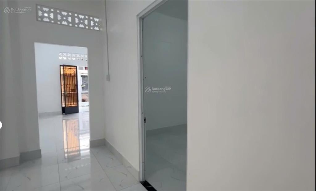 Bán nhà mặt phố tại số 1, long trường, q9, 16,5 tỷ, 214 m2, giá cực chất, view đẹp