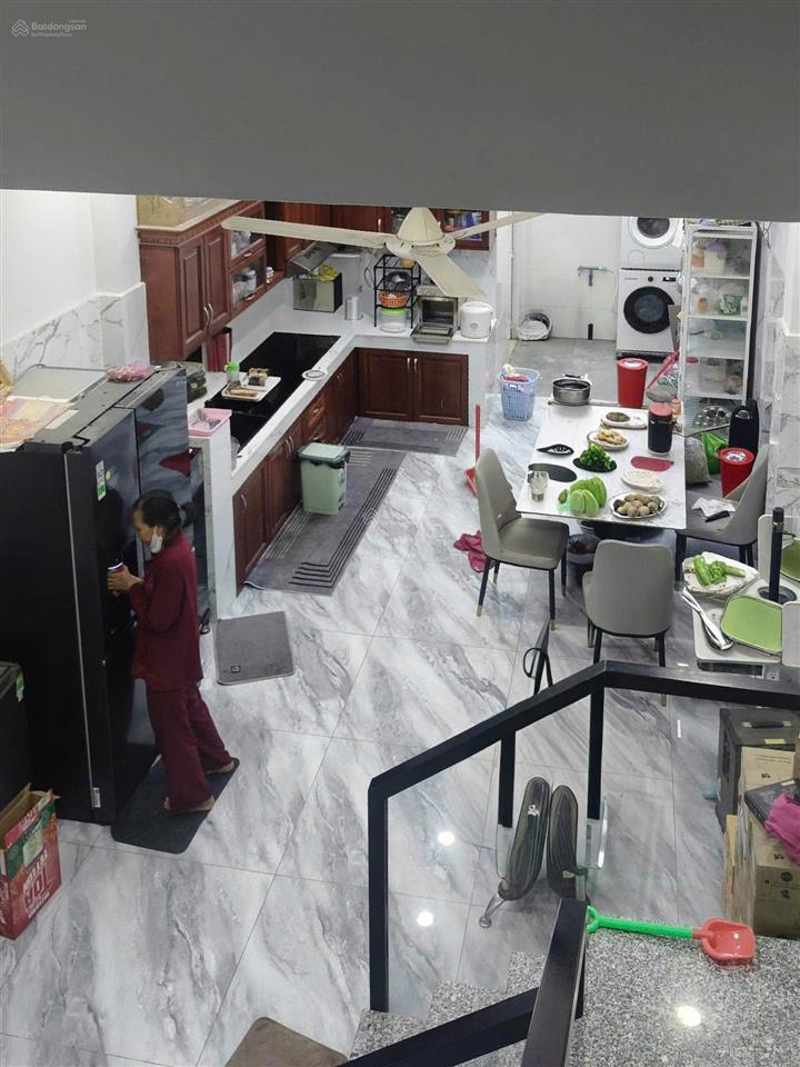 Bán nhà mặt tiền đường 39 btt, 4 tầng lầu, 264m2, 15 tỷ, pháp lý đầy đủ  098852611