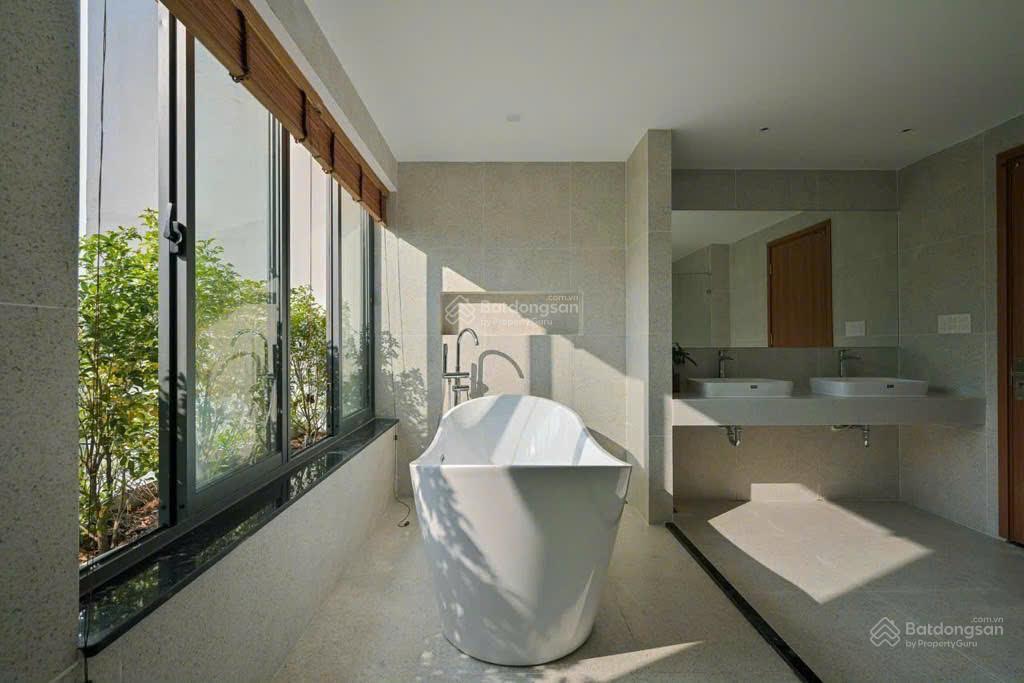Bán villa mini tại đường 339, phước long b, 12,5 tỷ, 80m2, 4pn, 4wc, 5lầu, hồ bơi trong nhà 12,5 tỷ