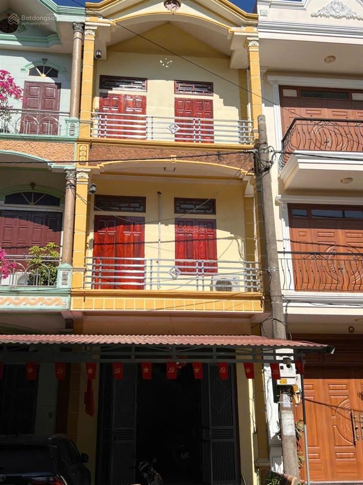 Cho thuê nhà 3 tầng khu cán bộ giá tốt  0989 881 ***