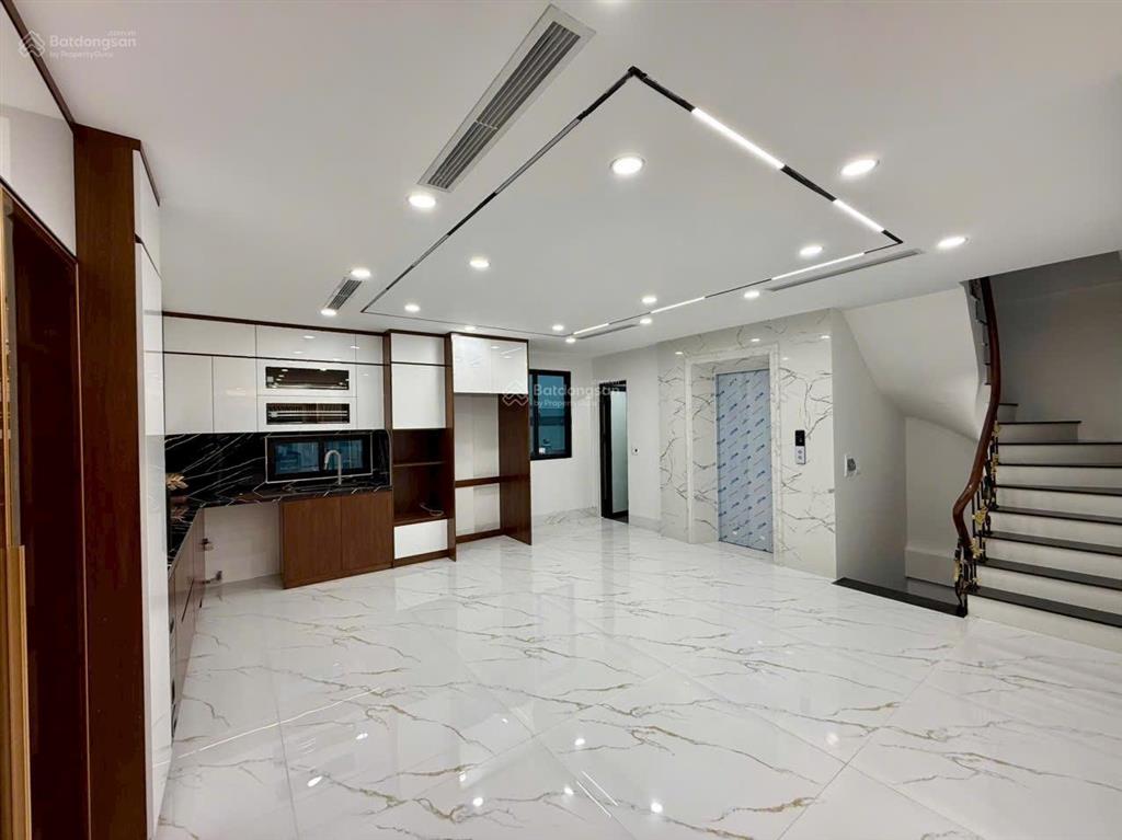 Nhà 80m2 phố tân mai, 7 tầng xây mới, thang máy ô tô vào nhà, 2 mặt ngõ trước sau  0984 182 ***